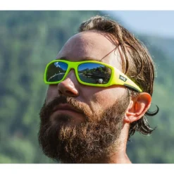 Occhiali da sole AZR Nouméa Jaune Fluo Gris Miroir Polarized