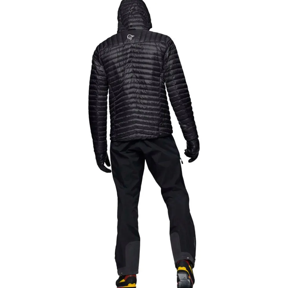 Piumino Norrona Trollveggen Down 800 Super Light Hood Caviar Black