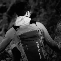 Zaino Ortovox Traverse 30 Hot Orange